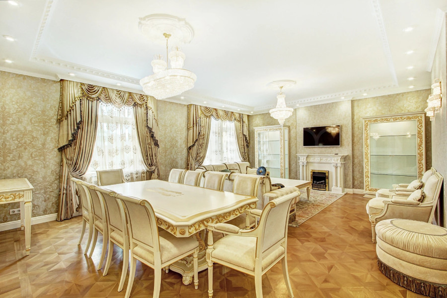 Продажа квартиры площадью 210 м² в Золотые ключи-1 по адресу Раменки, Минская ул. 1А